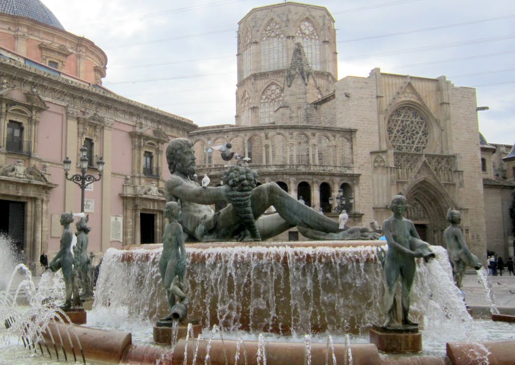 Fuente Plaza la Virgen - Silvestre de Edeta - Llíria-ORG